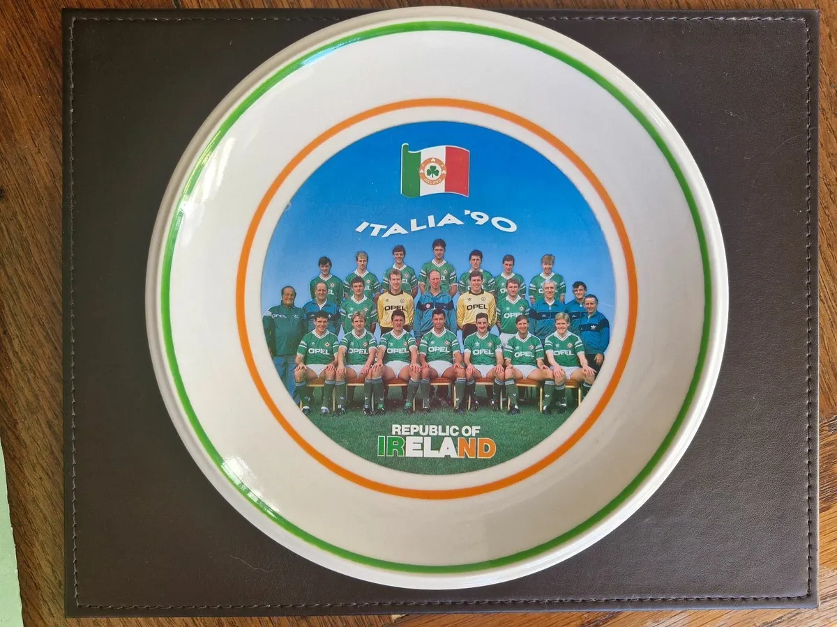 Italian 90 commemorative plate - Image 1