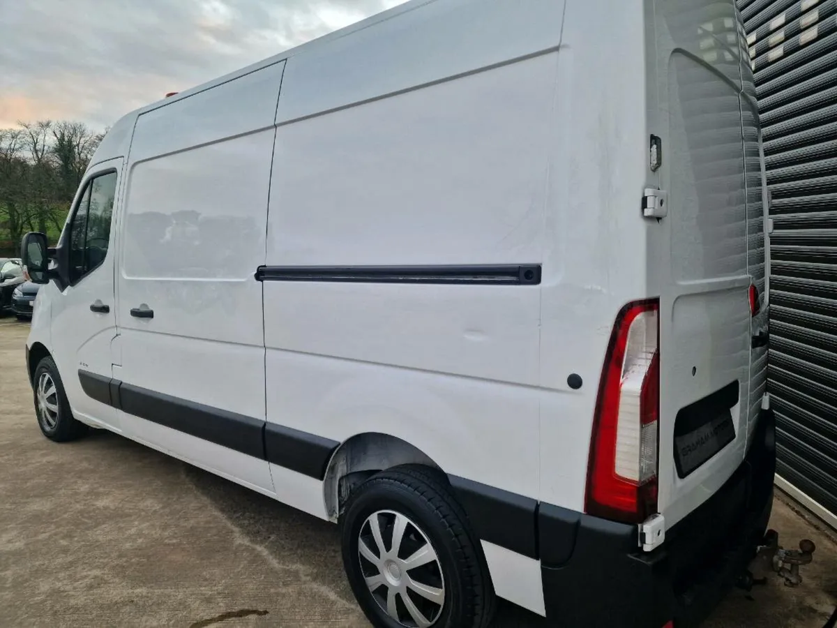 2019 vauxhall movano - Image 4