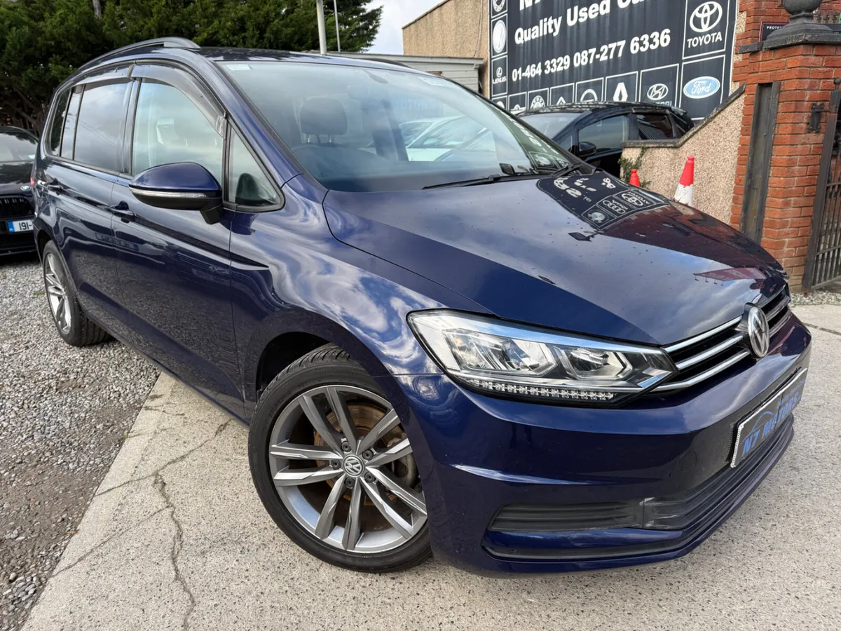 2017 Volkswagen Touran 1.4 AUTO - Image 1