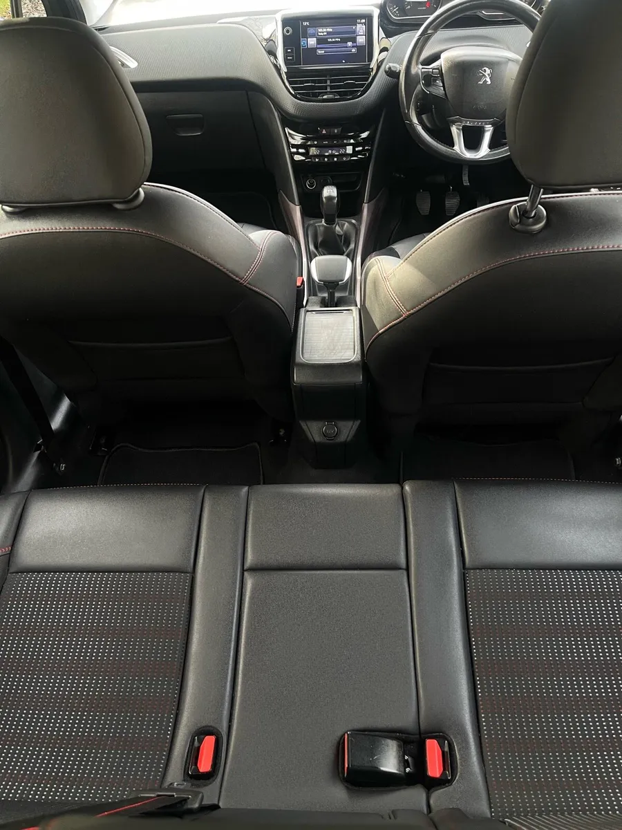 Peugeot 2008 1.2 Petrol - Image 4