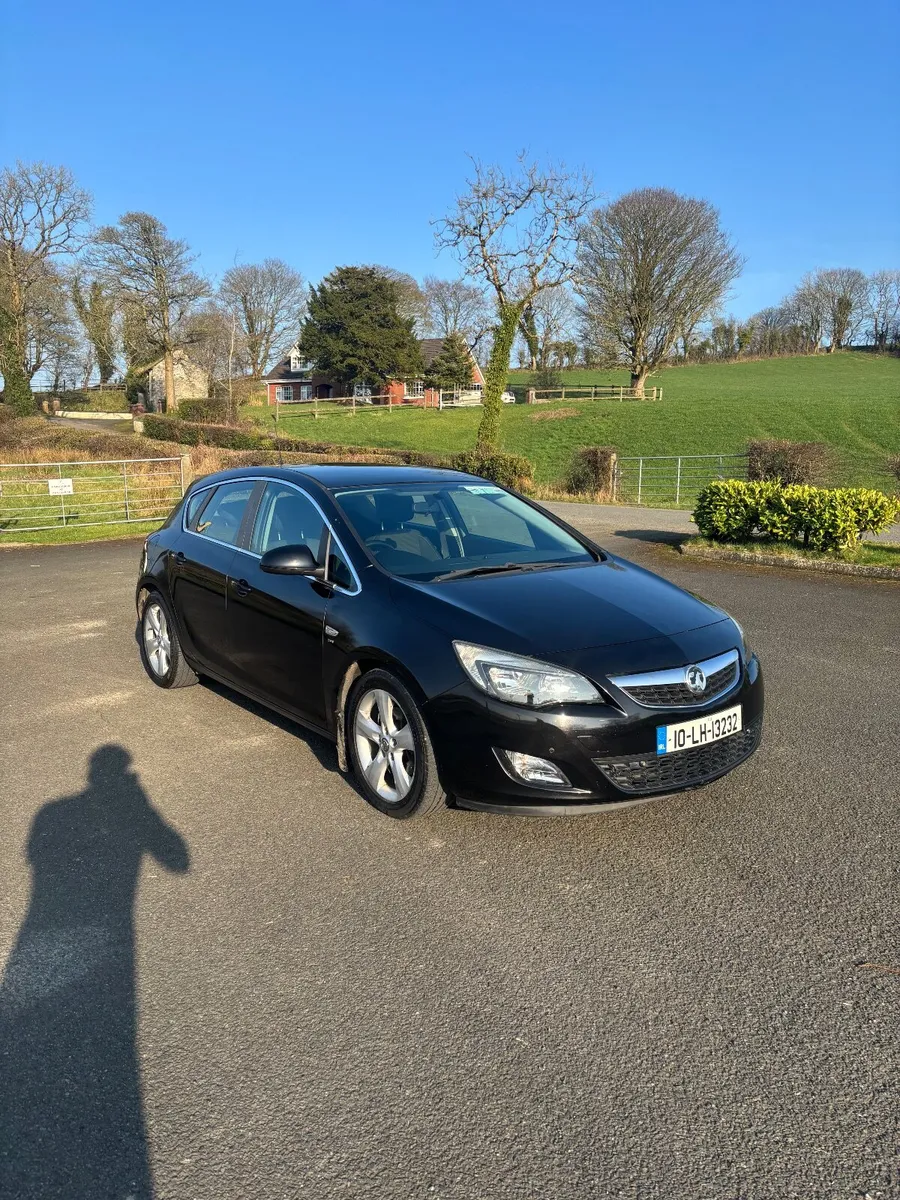 Vauxhall Astra 2010 - Image 1