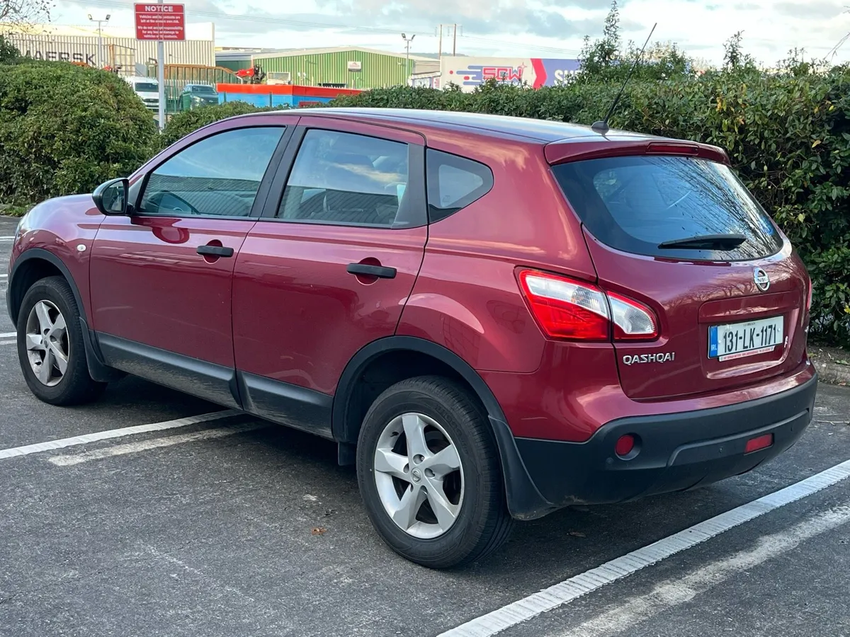 2013 Qashqai, 1 Owner, VERY CLEAN JEEP - Image 3