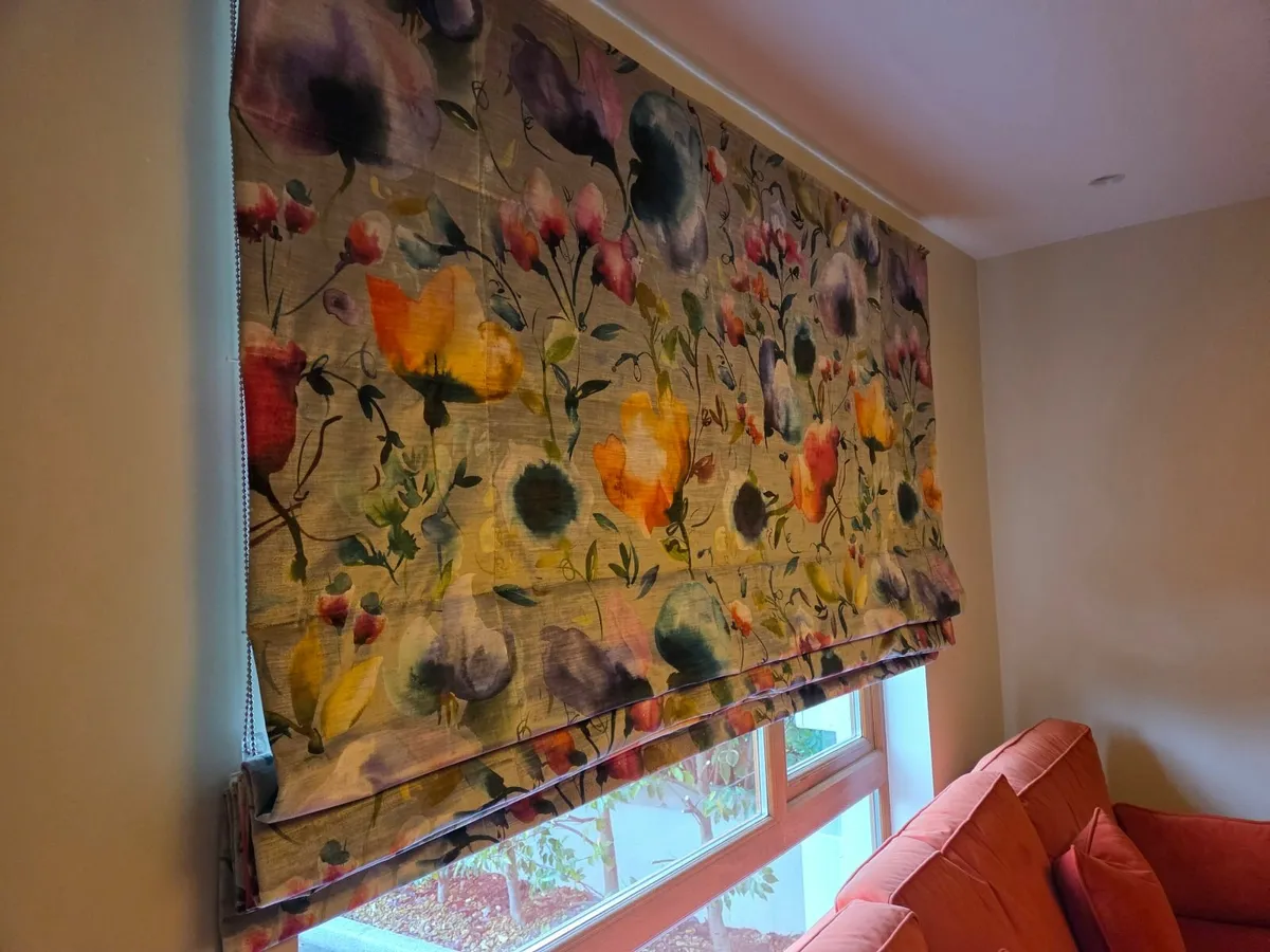 Roman Blind - Image 1