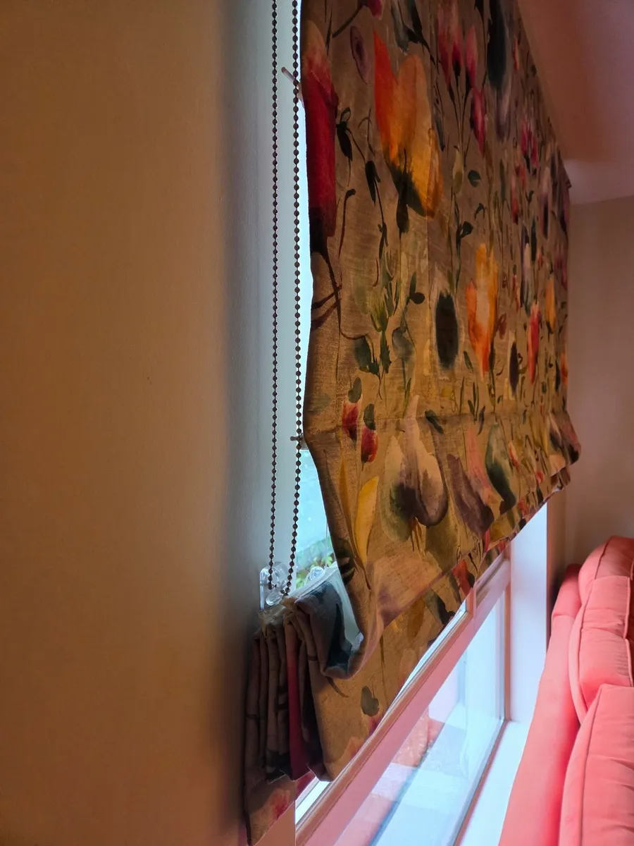 Roman Blind - Image 2