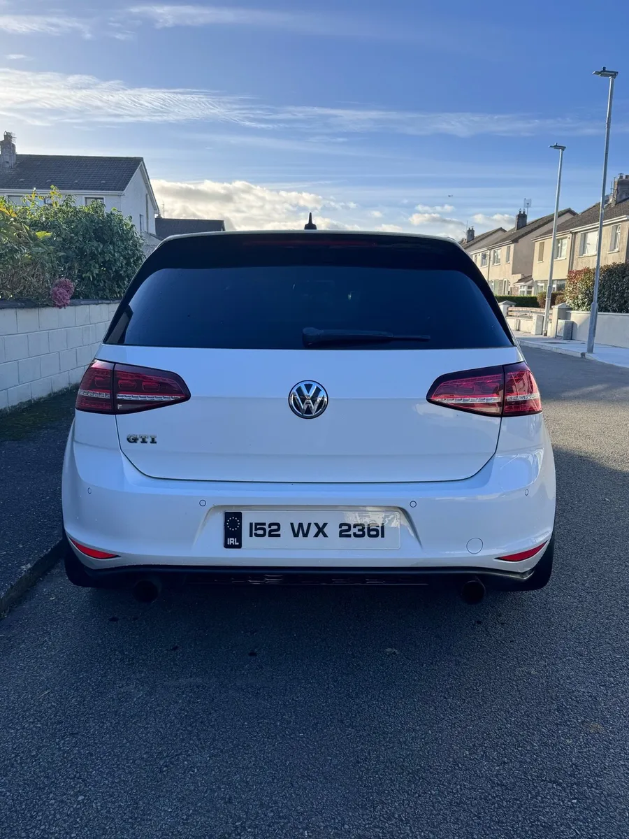 Volkswagen Golf GTI - Image 4