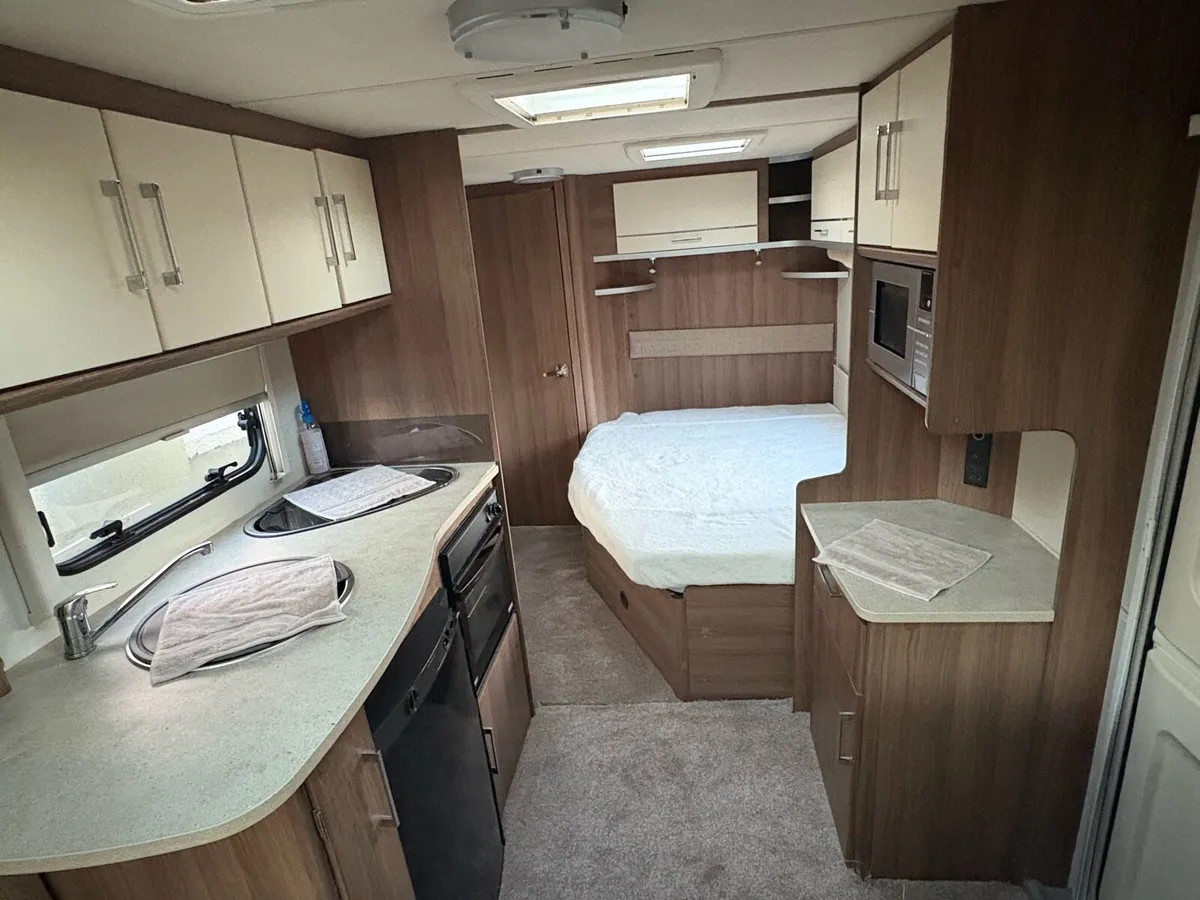 Lunar Venus 2017 caravan - Image 4