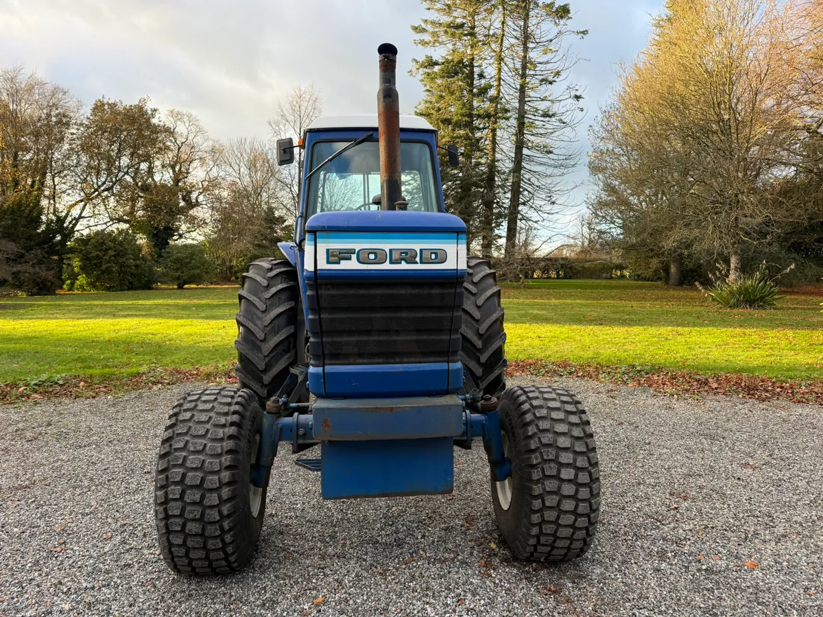 Ford TW30 2wd **6000 hours!** €22950 Plus Vat - Image 2