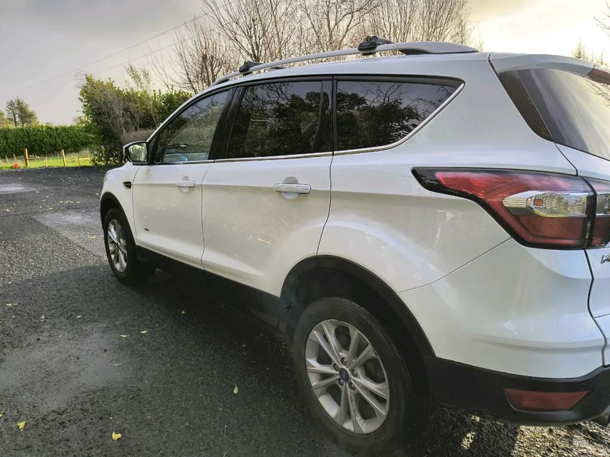 2017 Ford Kuga - Image 4