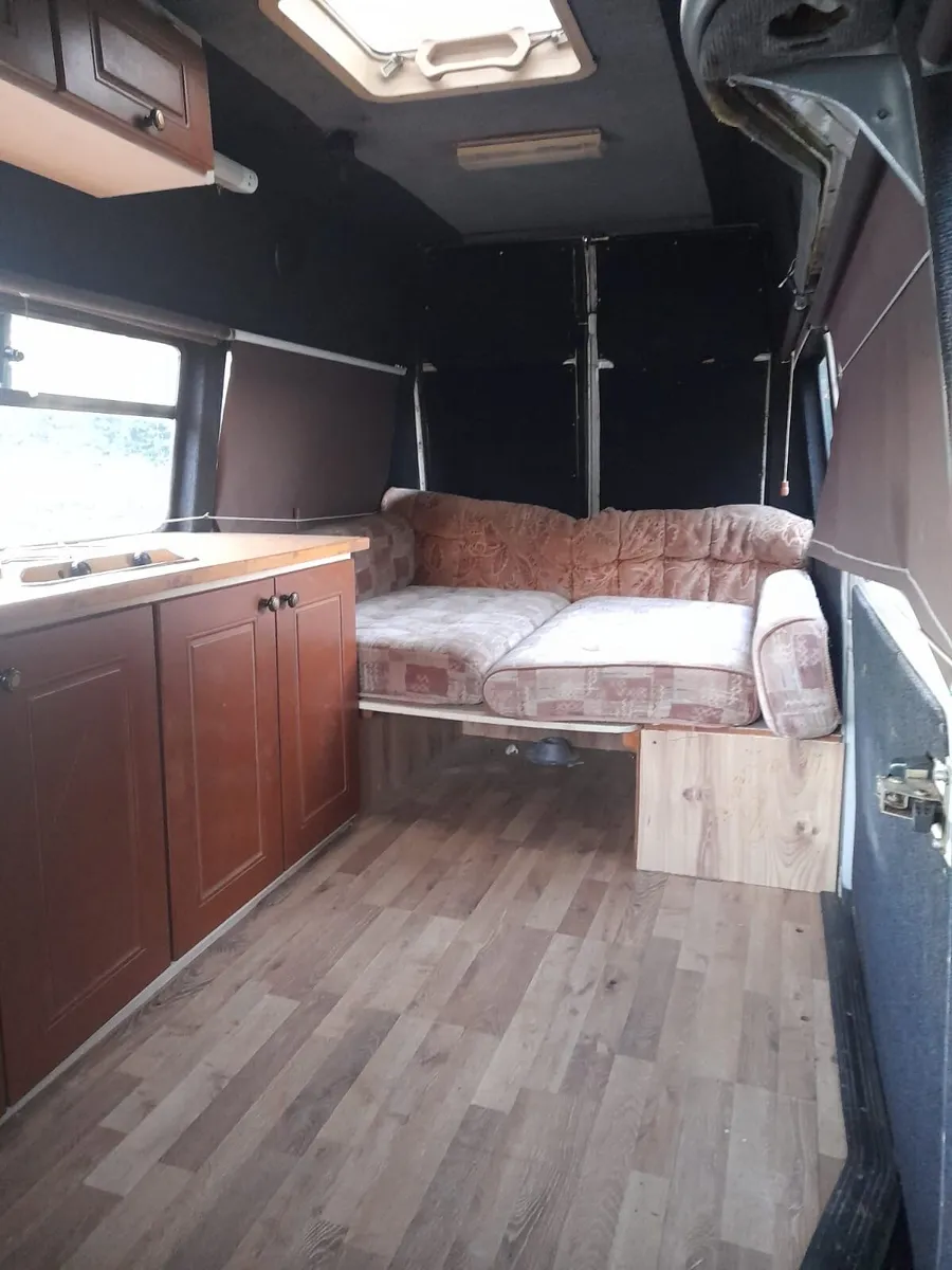 Peugeot J5 Camper Van - Image 4