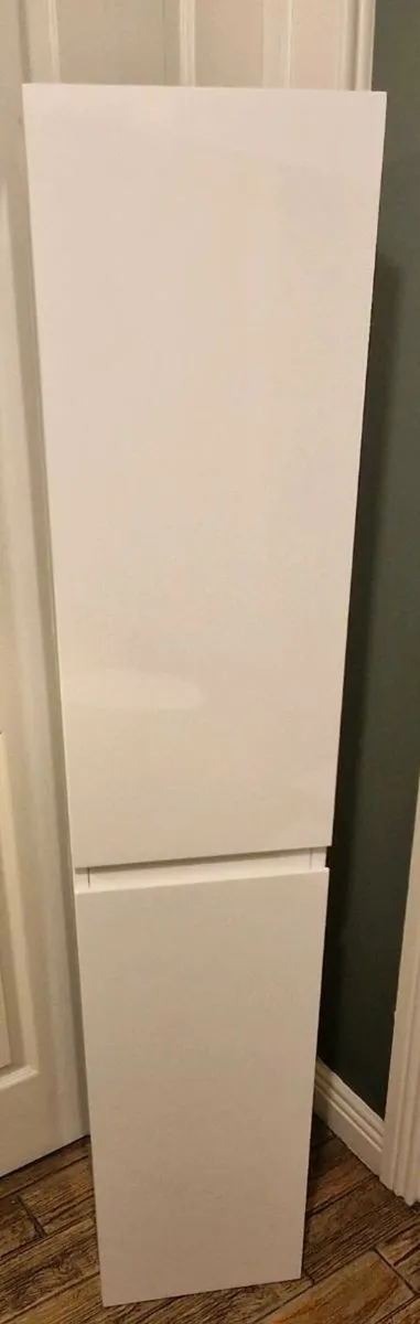 Sonas Wall Column - Image 1