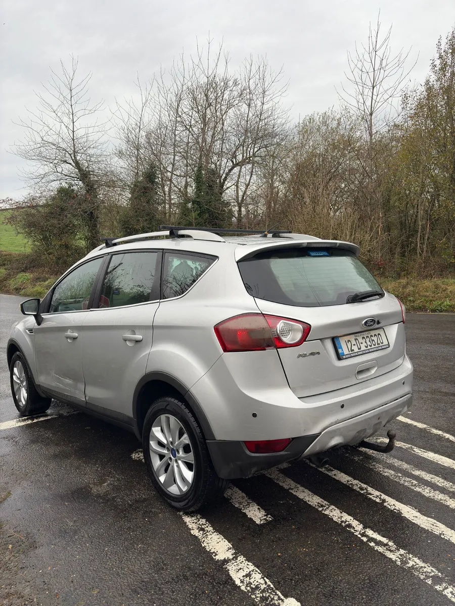 Ford Kuga 2012 commercial - Image 3