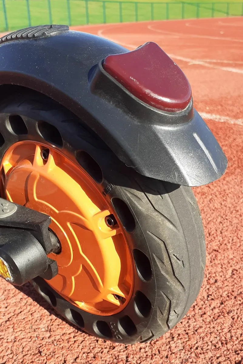 KUGOO Kirin S1 Electric Scooter. - Image 4