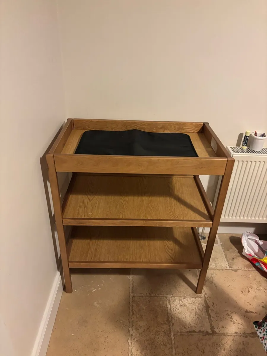 Baby changer - Image 3