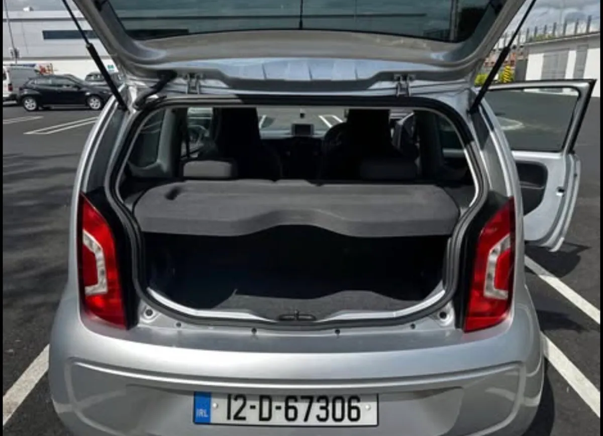 Volkswagen Up 2012 Automatic - Image 4