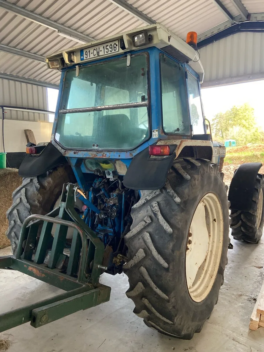 Ford 8210 - Image 2