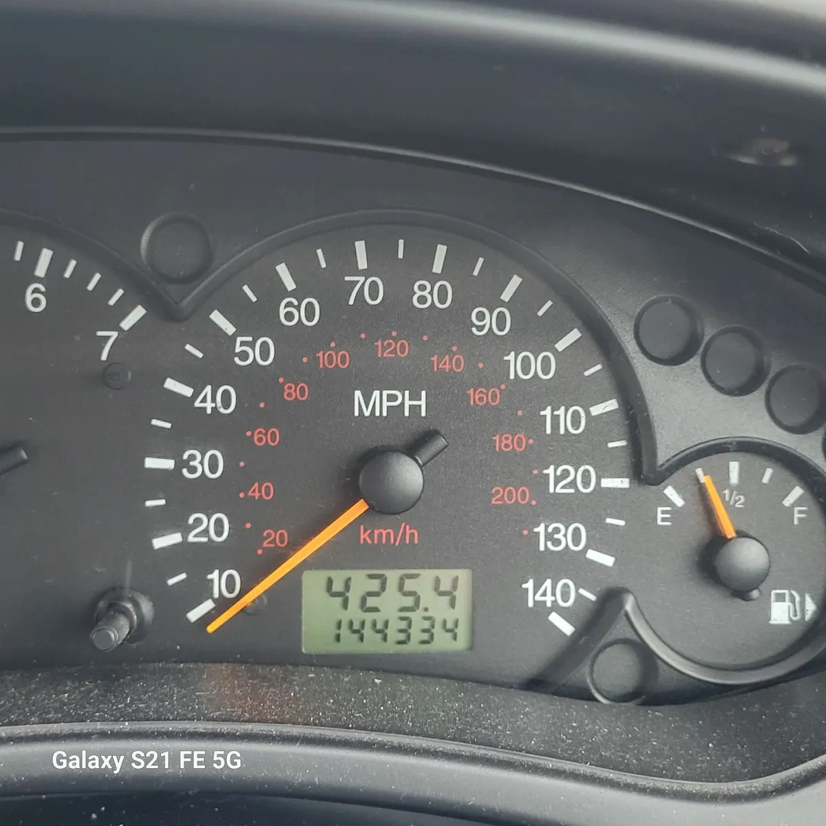 Ford Focus 2002 - Image 1