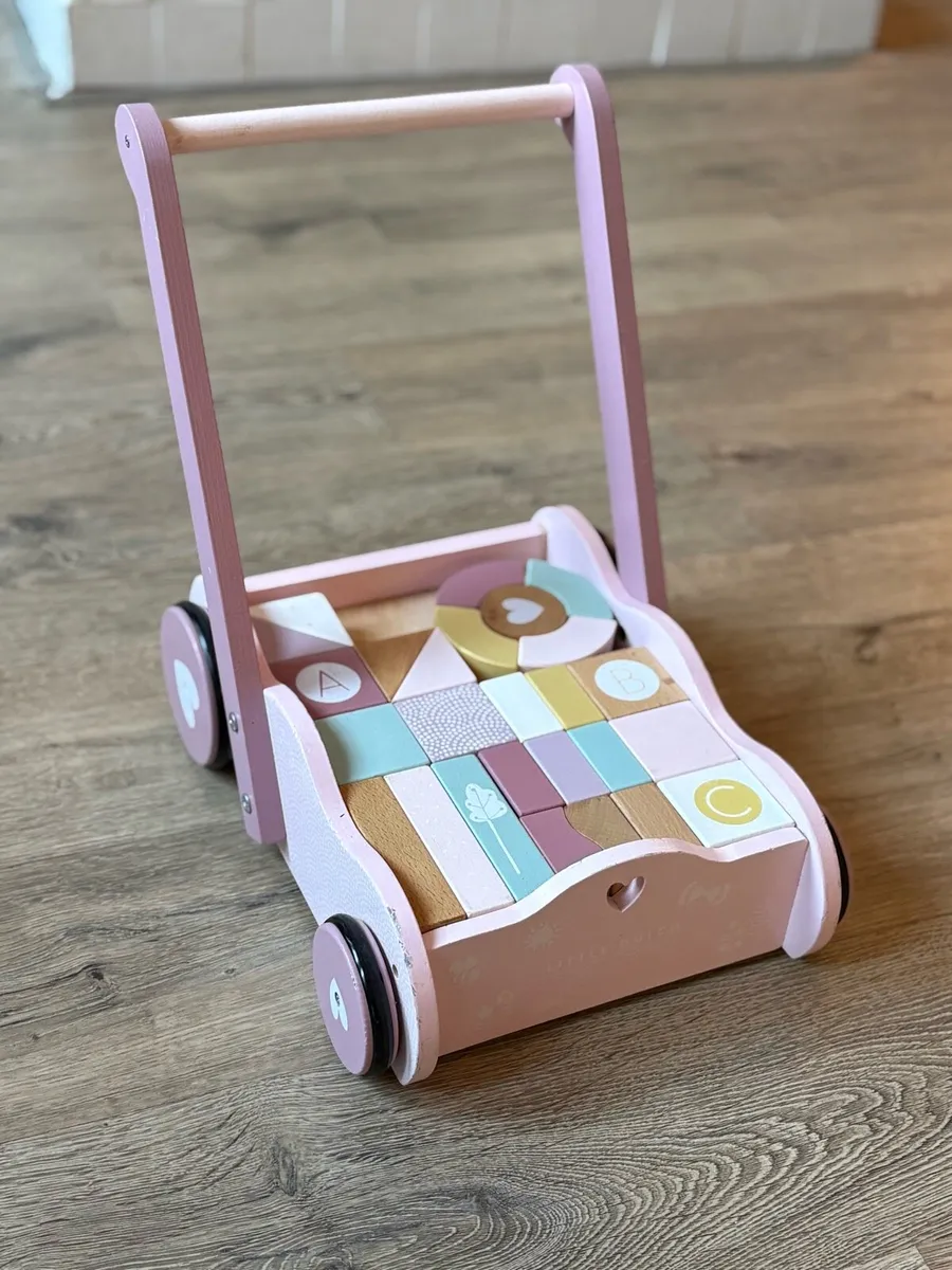 Baby walker (with blocks) - Image 1