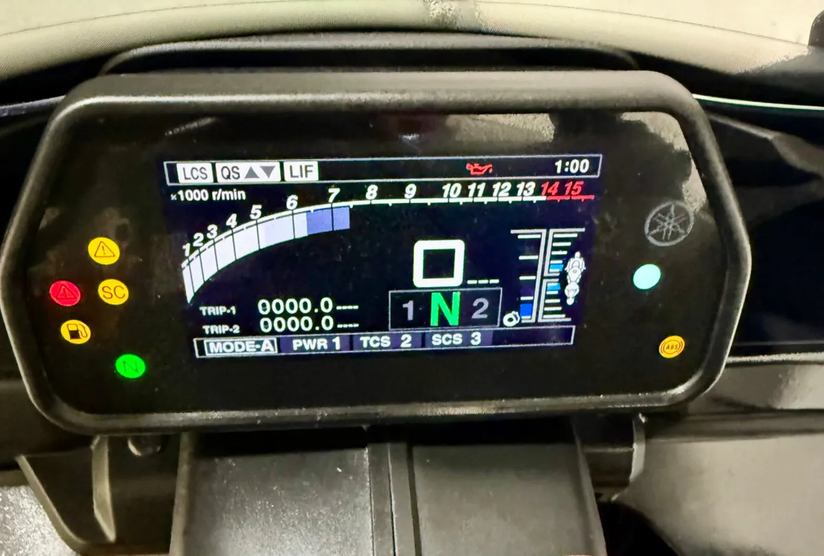 YAMHA R1 2019 BRAND NEW BIKE - Image 3