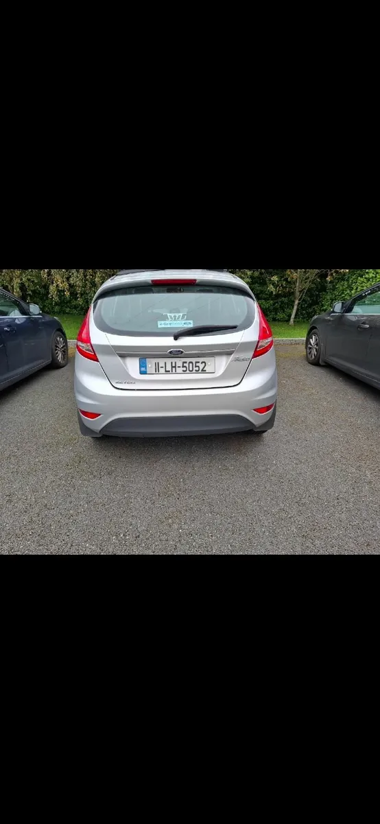 Ford Fiesta 2011 - Image 2