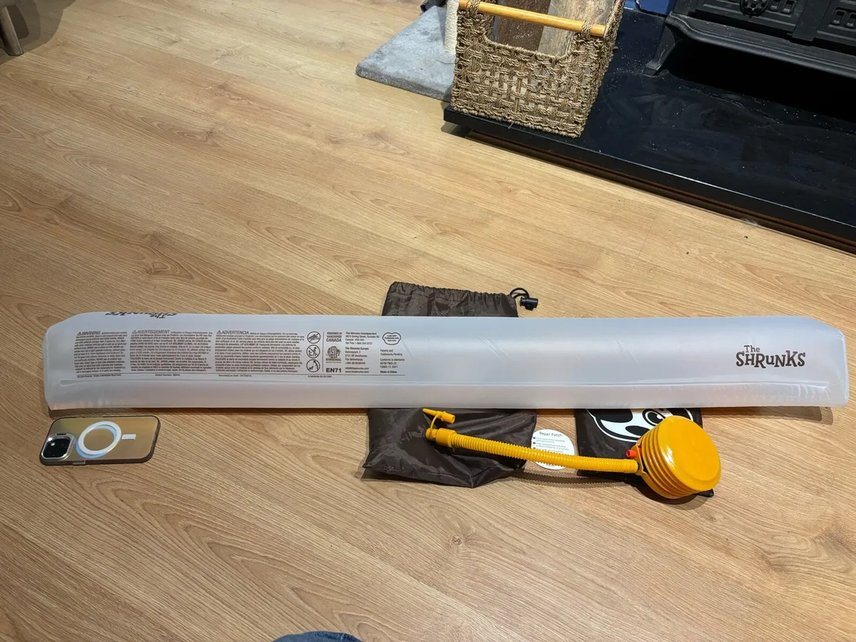 inflatable travel bed rail guard. The shrunks - Image 1