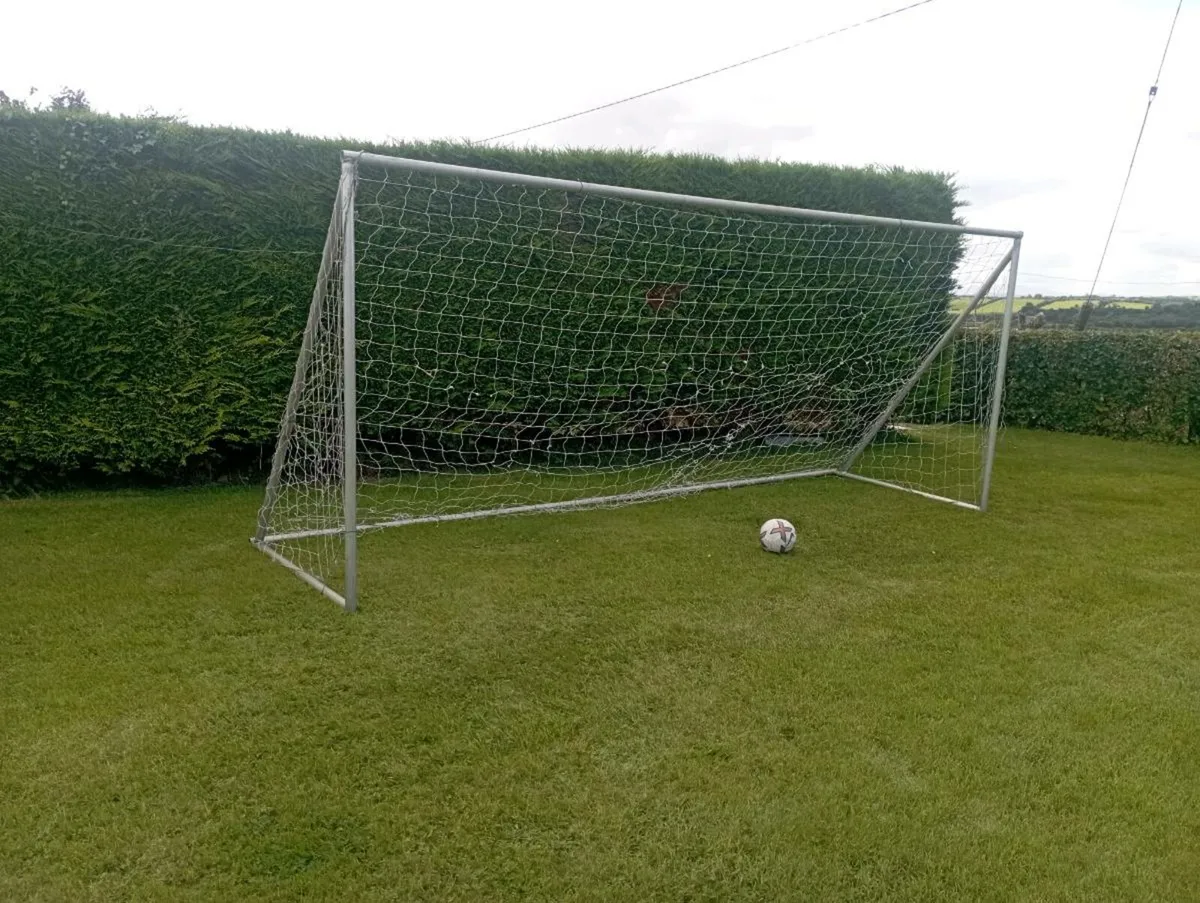 Goal posts - Image 3