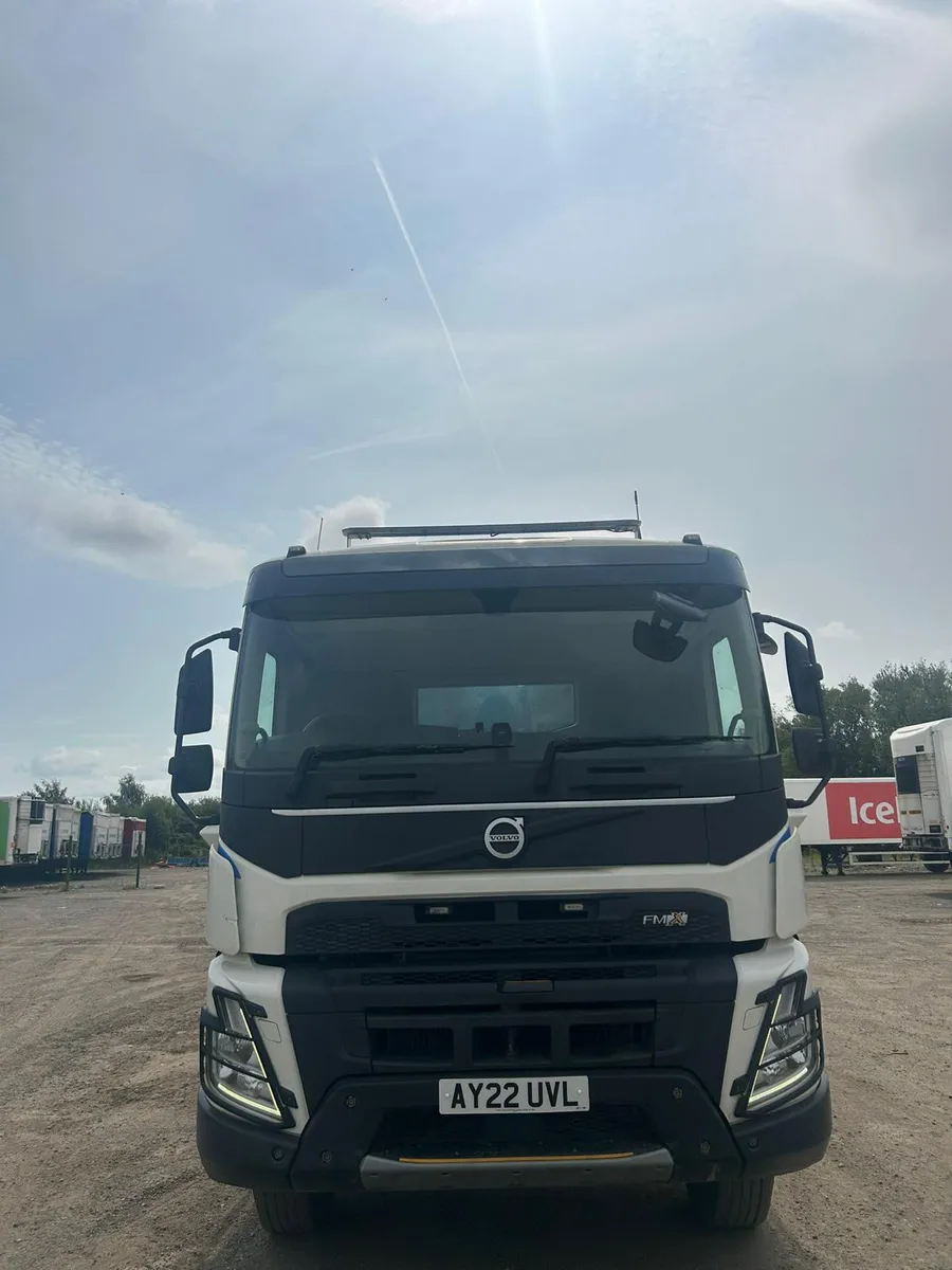 2022 Volvo FMX Tippers - Image 3