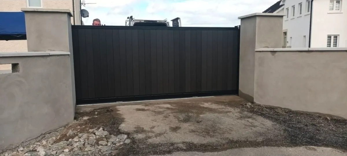 Bespoke sheds + gates/ railings - Image 2