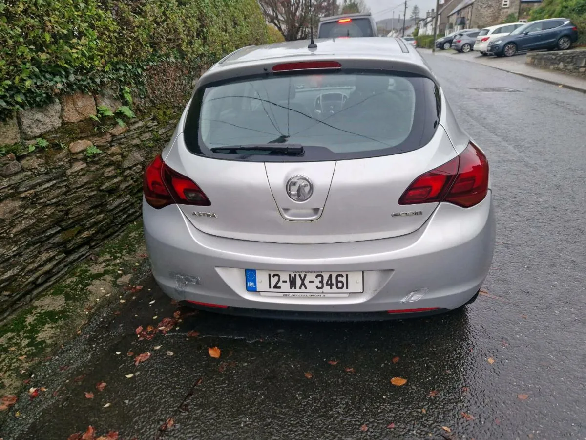 2012 1.7d astra driving - Image 2