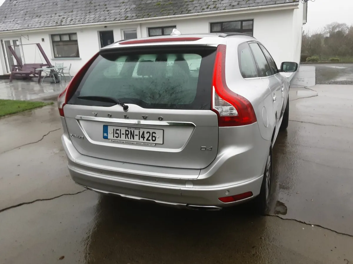 Volvo XC60 2015 - Image 2