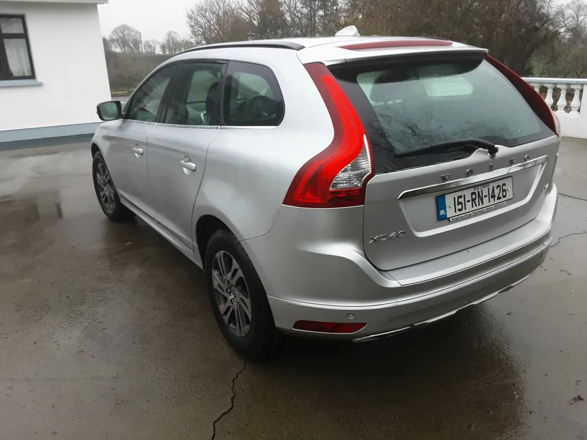 Volvo XC60 2015 - Image 4