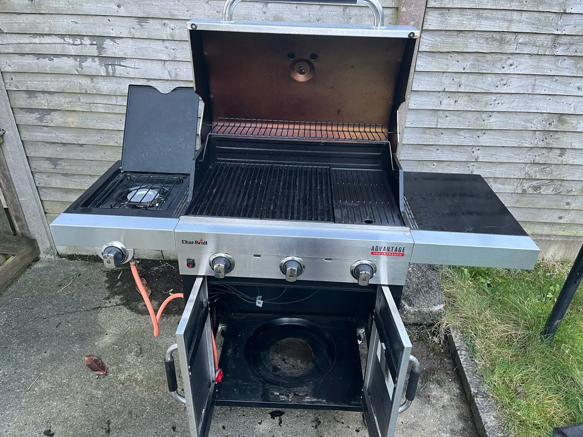 Char-Broil BBQ Grill - Image 2