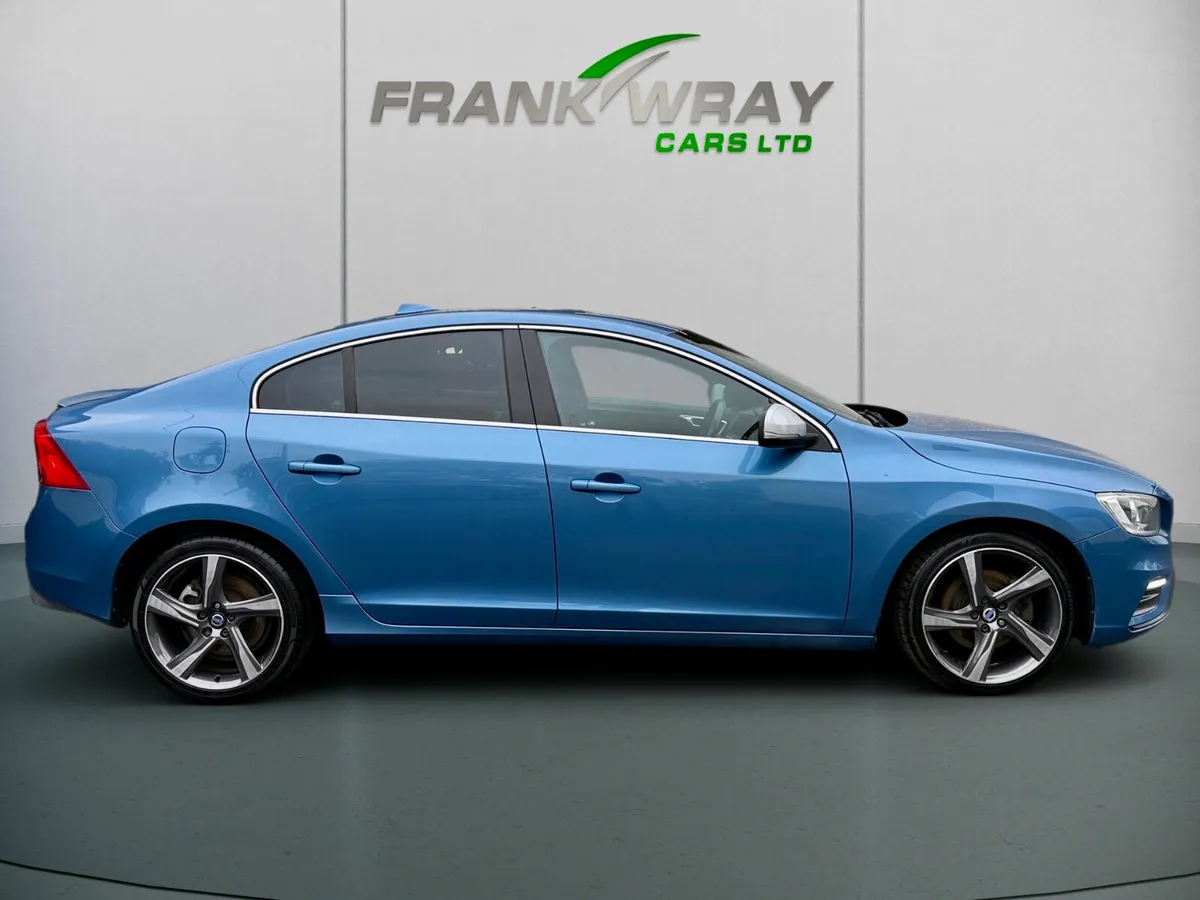 2015 VOLVO S60 R-DESIGN D4 *HALF LEATHER*SAT NAV* - Image 4