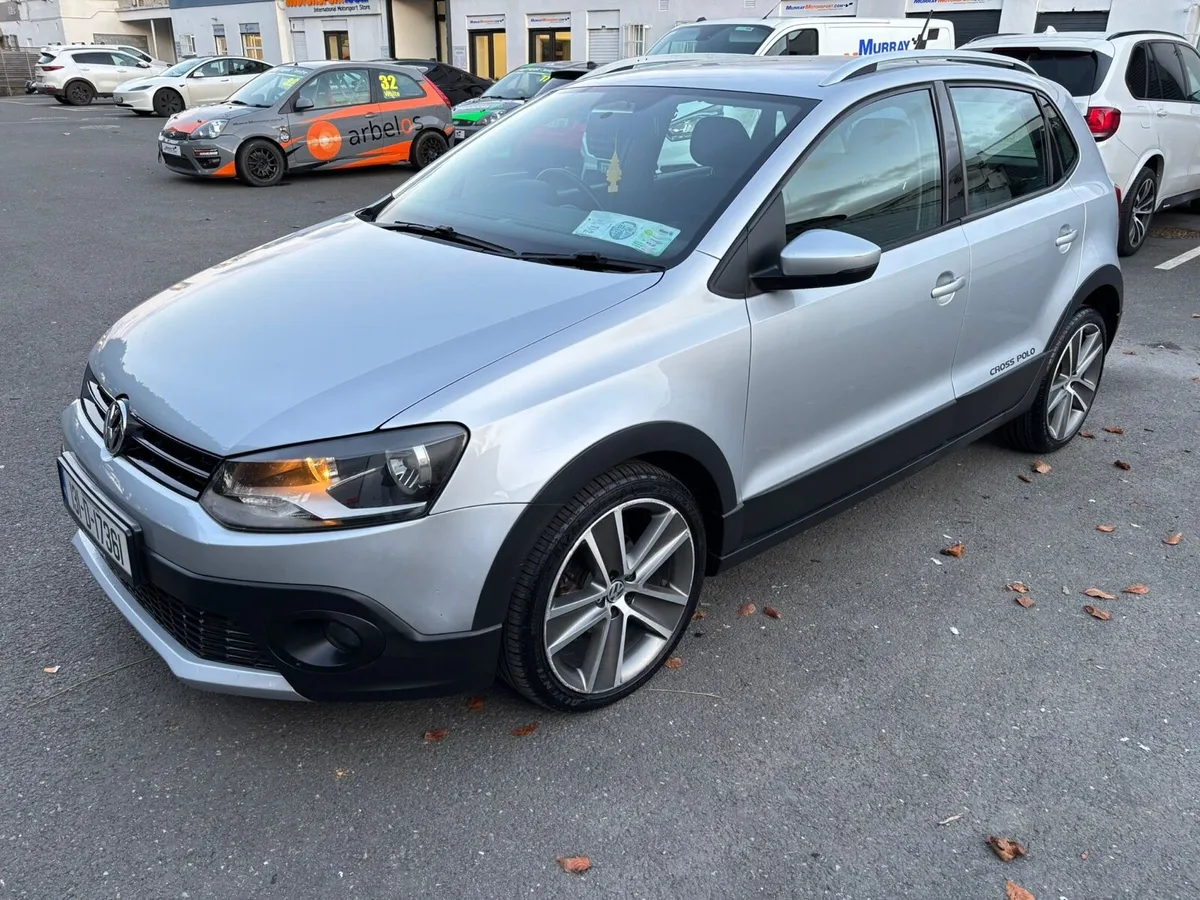 2013 Volkswagen Polo Cross LOW MILEAGE - Image 3