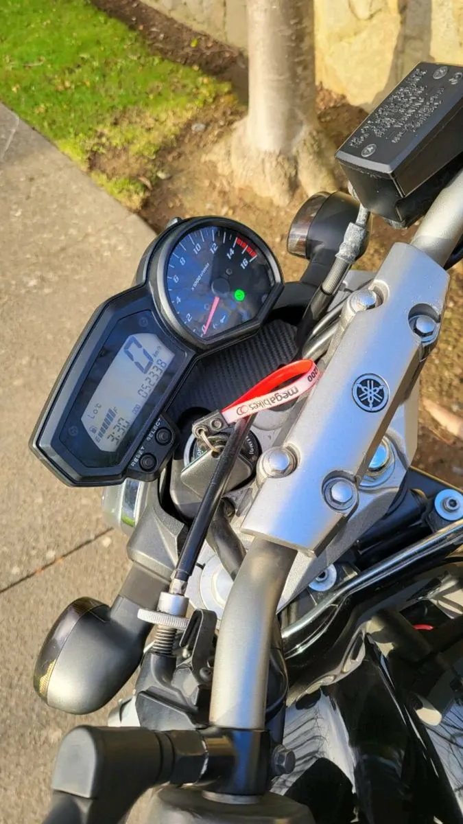 Yamaha FZ6 S2 - Image 2