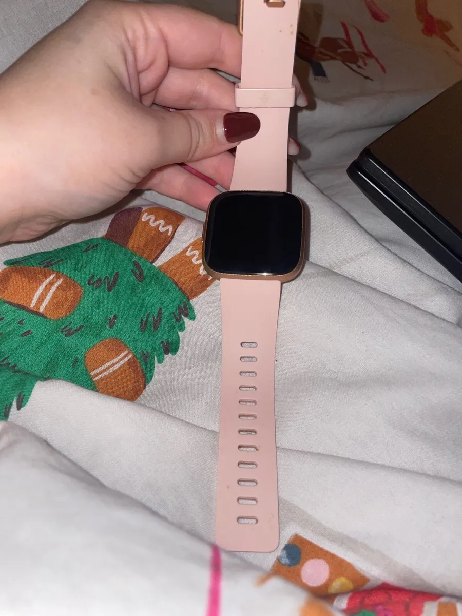 Fit bit versa 2 smart watch - Image 1