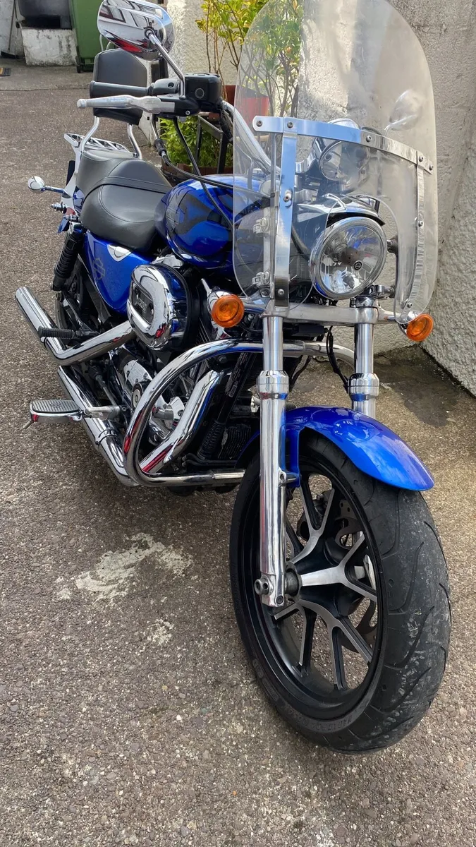 Harley Sportster 1200  Superlow Custom - Image 1