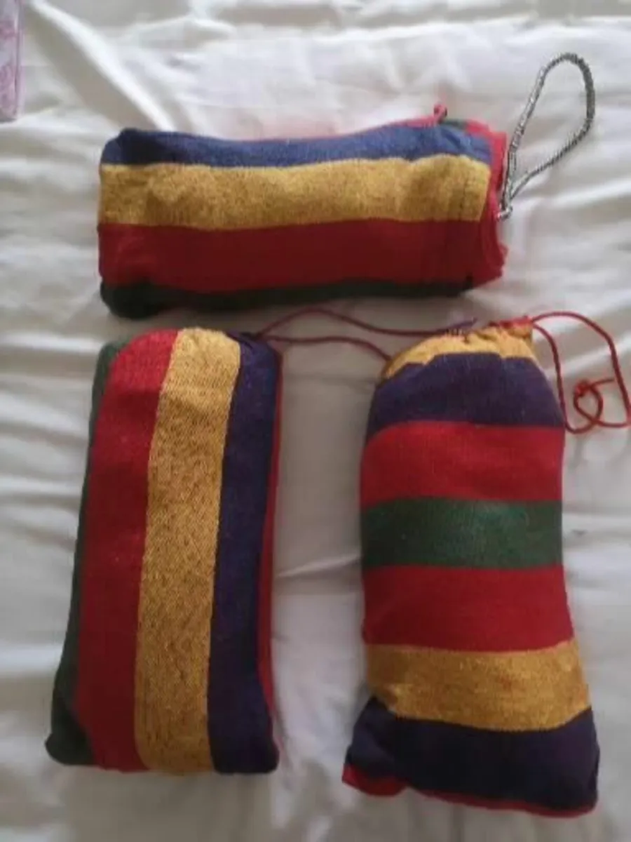 3 Hammocks - Image 2