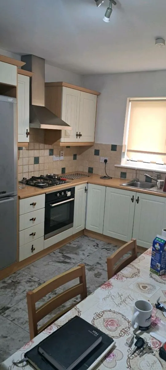 Second hand kitchen units - Image 1