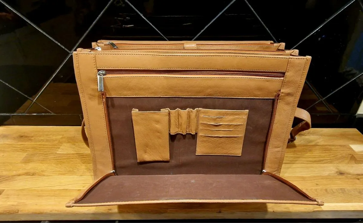 Tan Leather Briefcase/Laptop Bag - Image 3