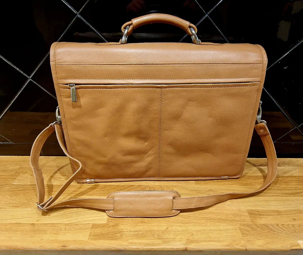 Tan Leather Briefcase/Laptop Bag - Image 4