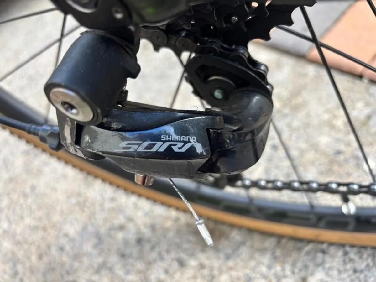 Gravel Bike - Cannondale Topstone Sora - Image 2