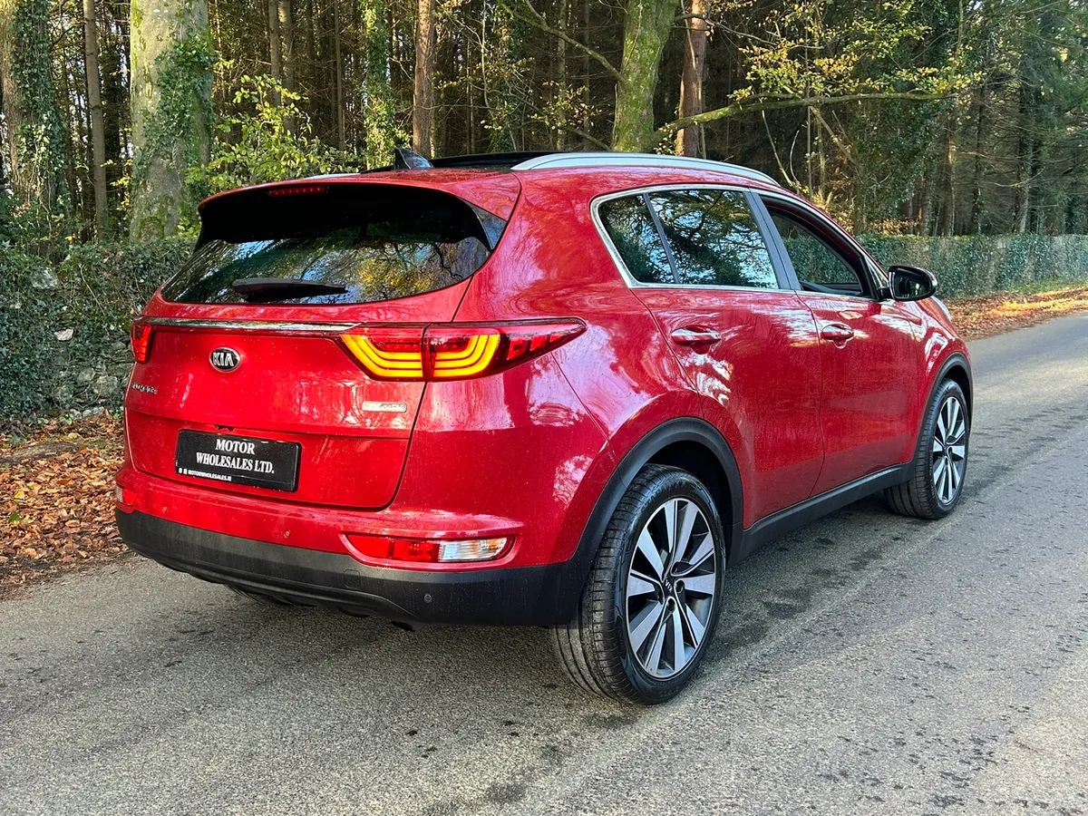 171 KIA SPORTAGE ISG 1.7 139BHP AUTO MASSIVE SPEC - Image 4