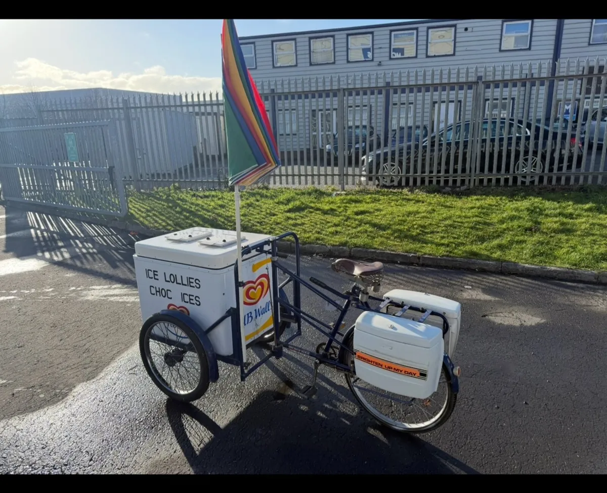 Pashley  Ice cream work Bike c/w; cooling box - Image 4