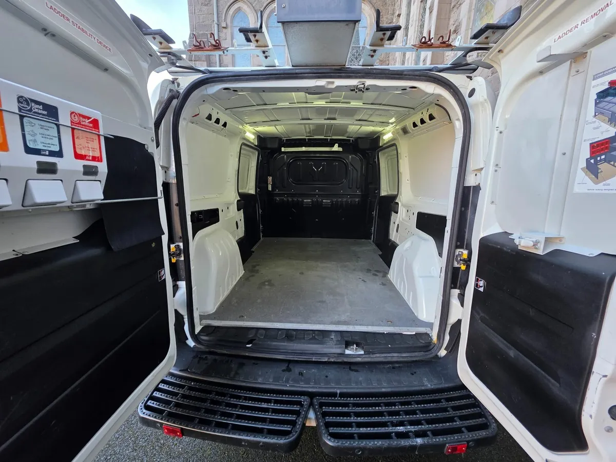 2014 FIAT DOBLO MAXI 1.6-D NEW CVRT 11/26 - Image 4