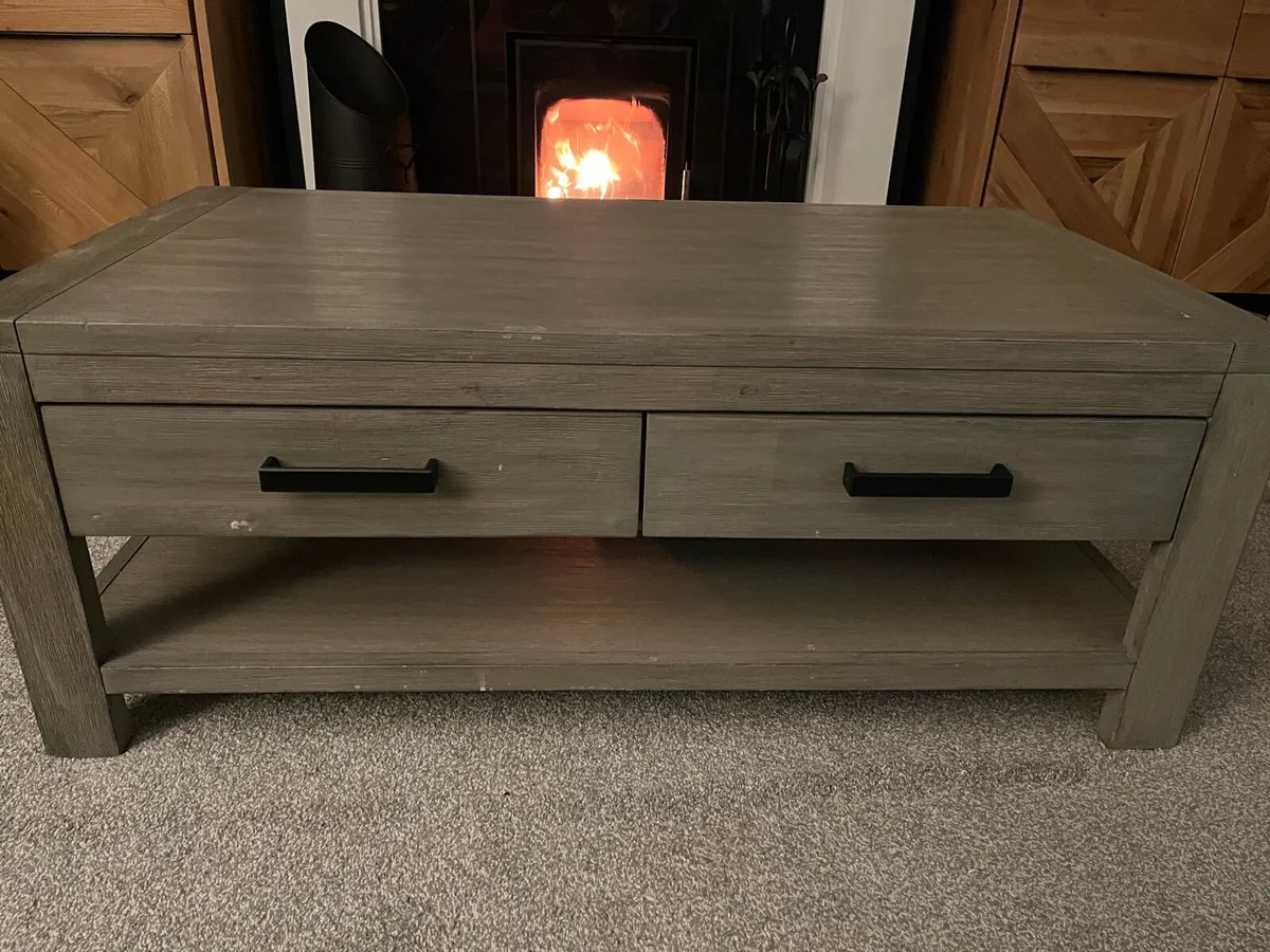 Coffee Table & Side Table - Image 1