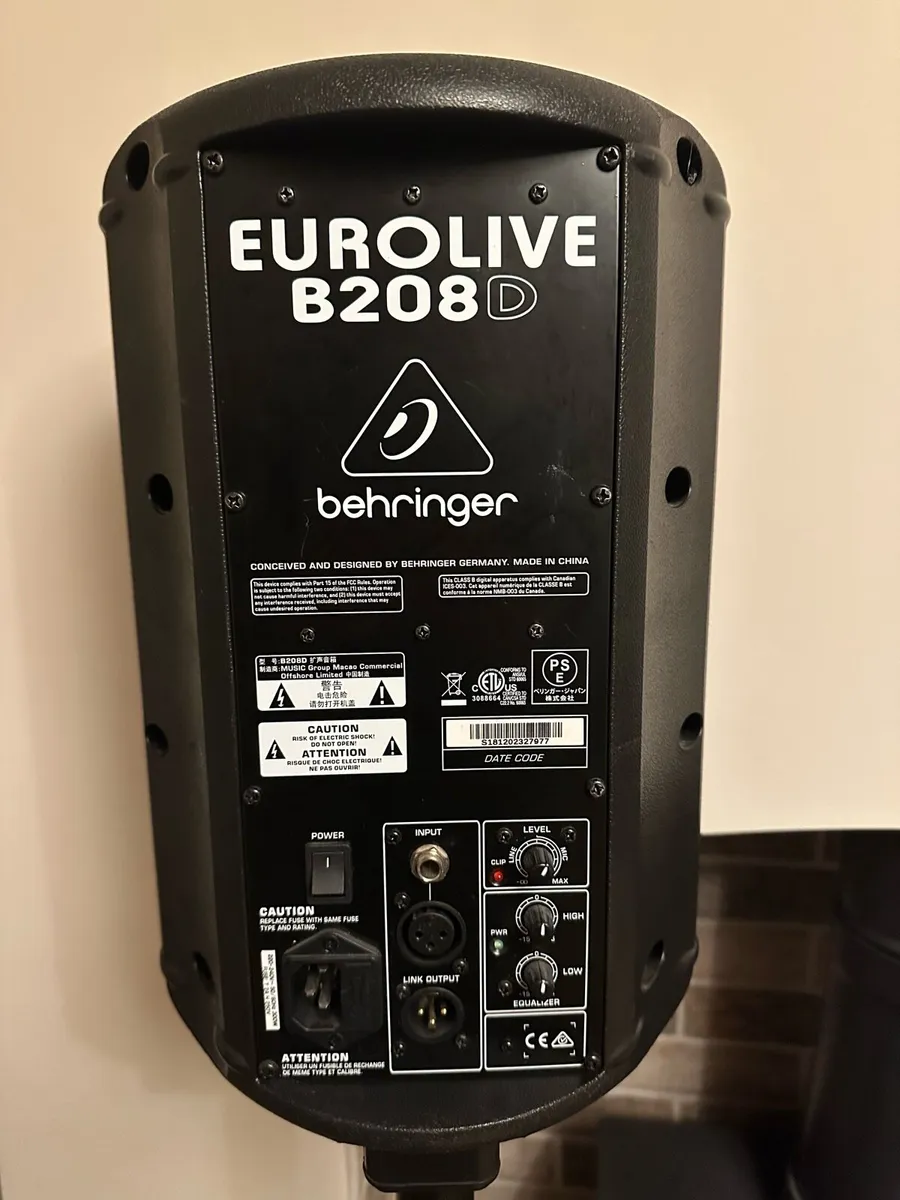 Behringer B208D PA Speakers w/ Stands - Image 2