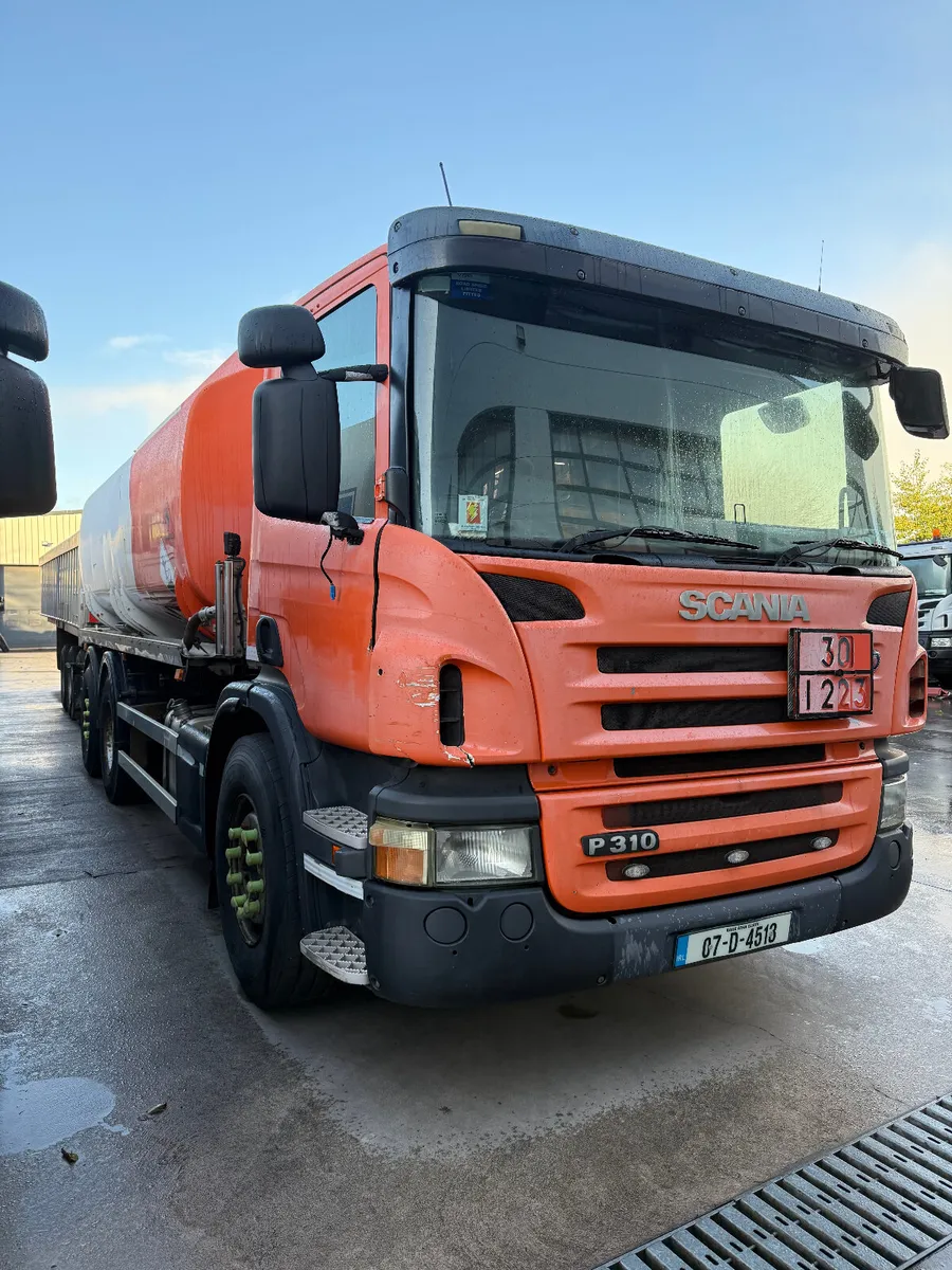 2007 Scania P310 6x2 Tanker. Manual. Ref No: 2569 - Image 2