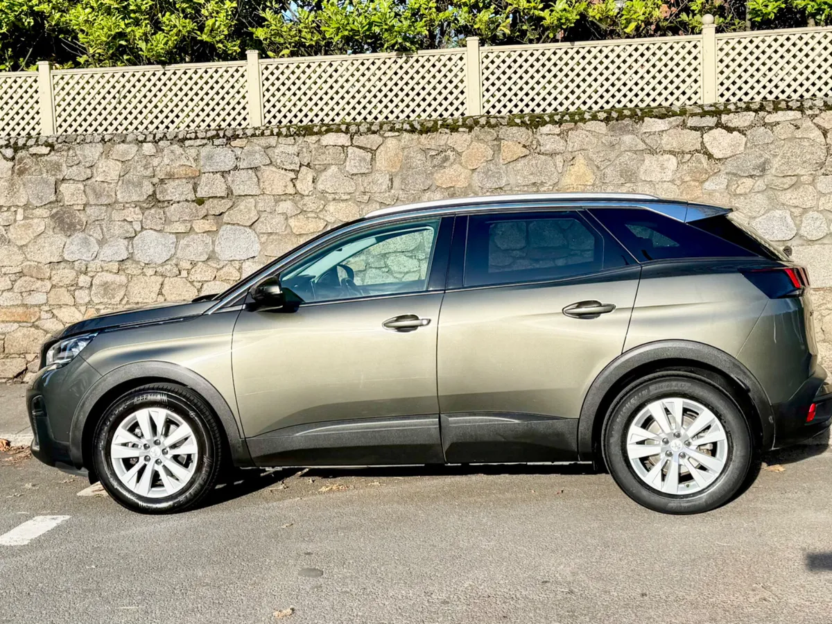 Peugeot 3008 2020!!1.2L PETROL!!LOW MILES 41K !! - Image 4