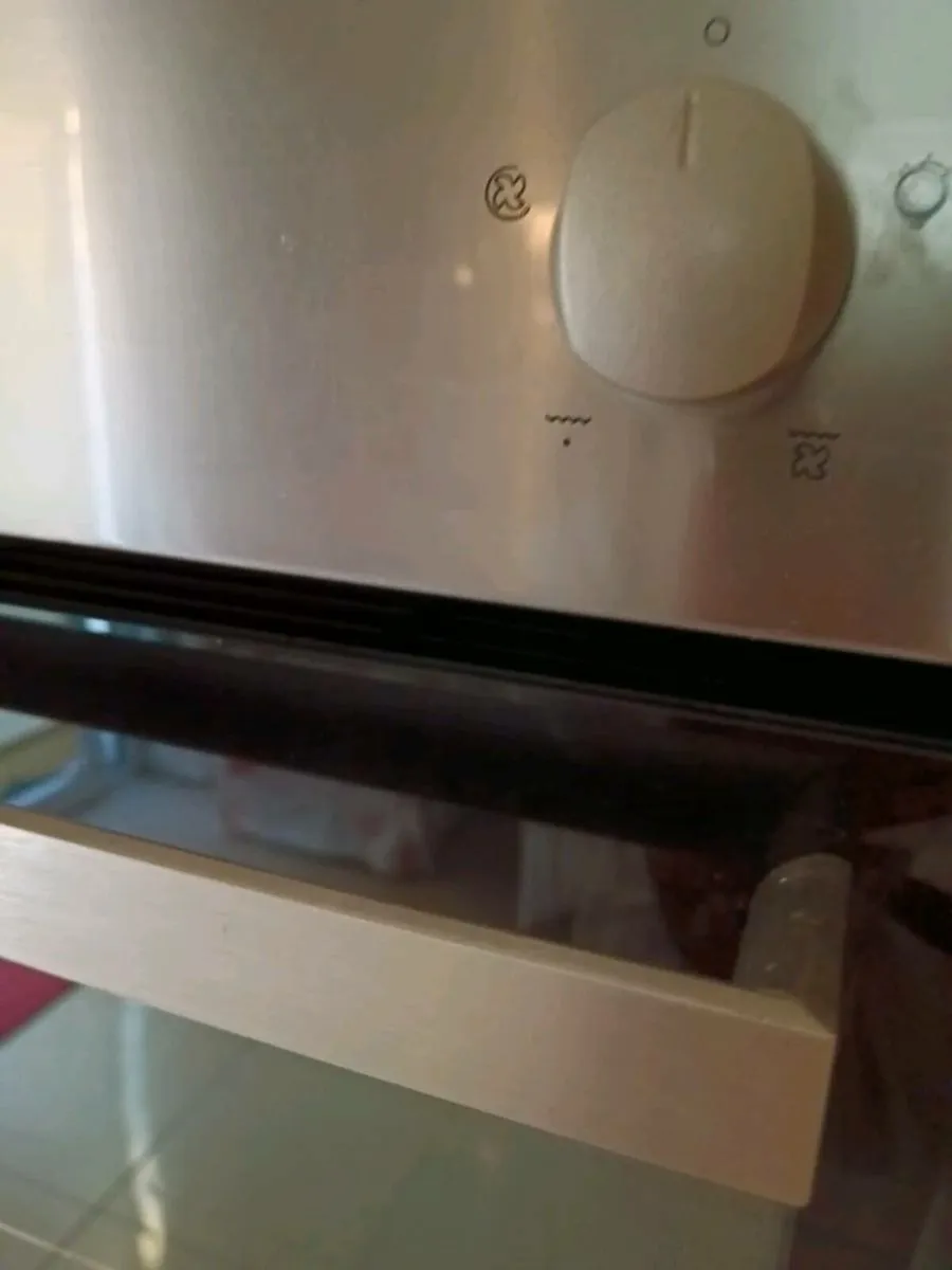 Electric oven - Image 4