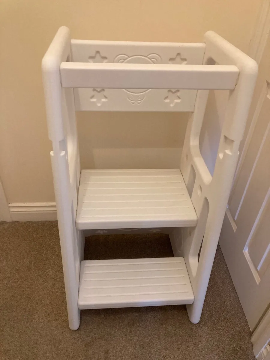 HOMCOM Kids Step Stool - Image 3